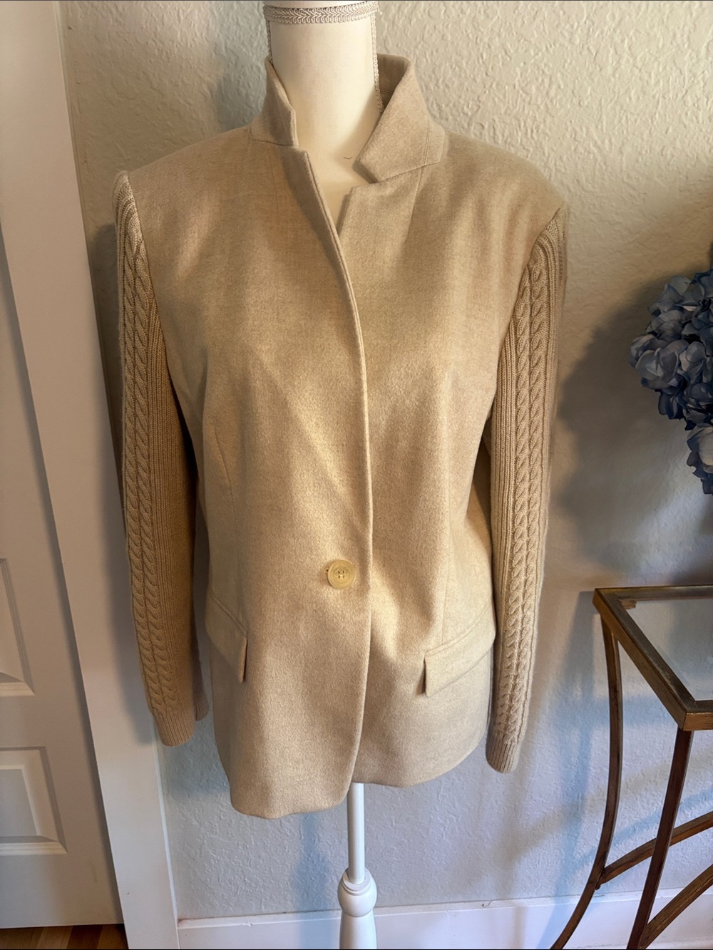 Lafayette 148 New York Cashmere Camel Color Knit-Sleeve Single-Button Blazer